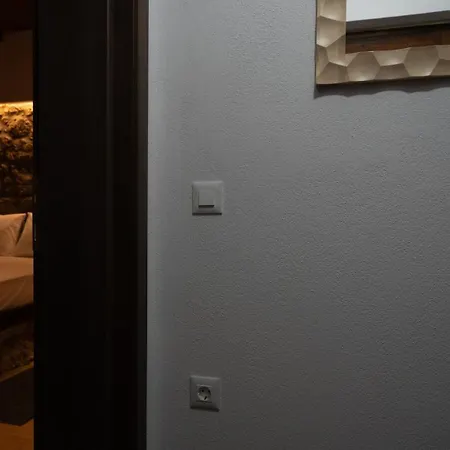 Stone Manor דירה *